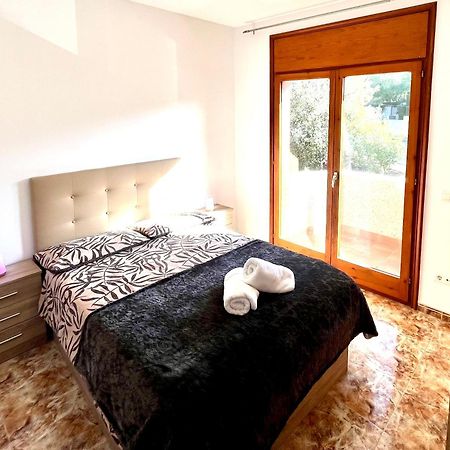 Amplio Apartamento, 5 Camas Sant Esteve Sesrovires Buitenkant foto